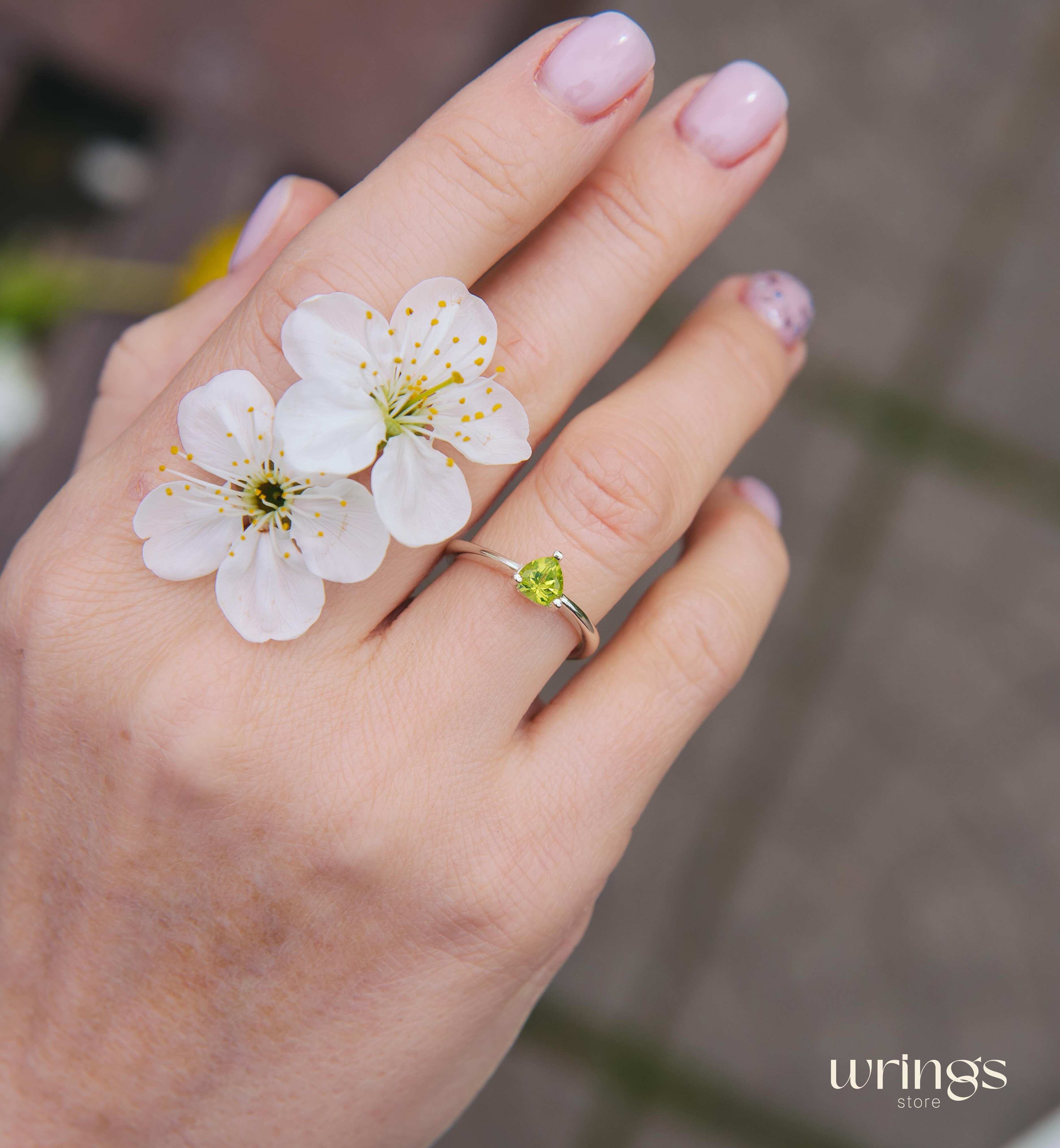 Geen Heart Cut Peridot Silver Solitaire Engagement Ring