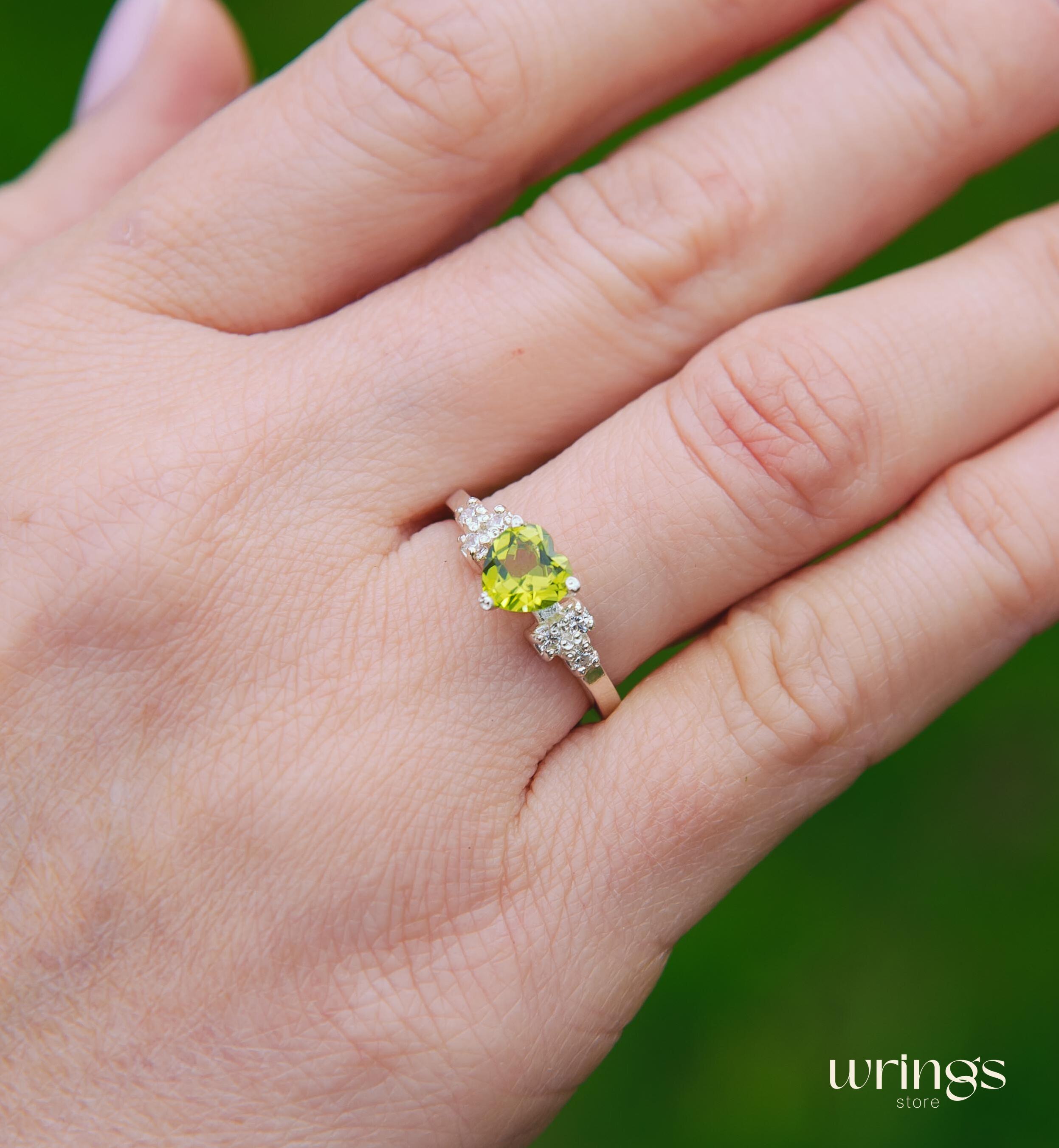 Central Heart cut Peridot Cluster Engagement Ring Silver