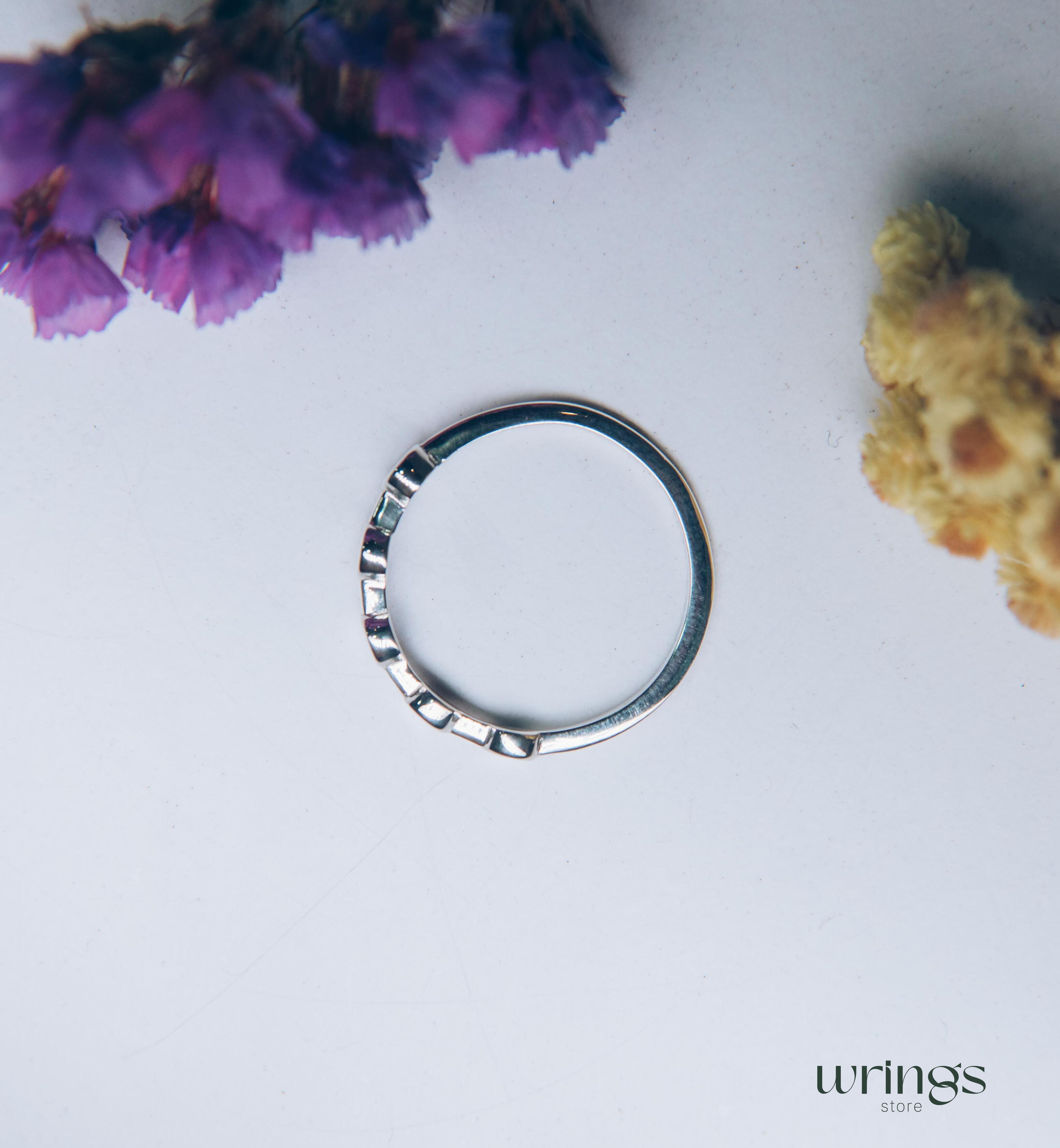 Minimalist Dot Band Aesthetic Everyday Ring for Women