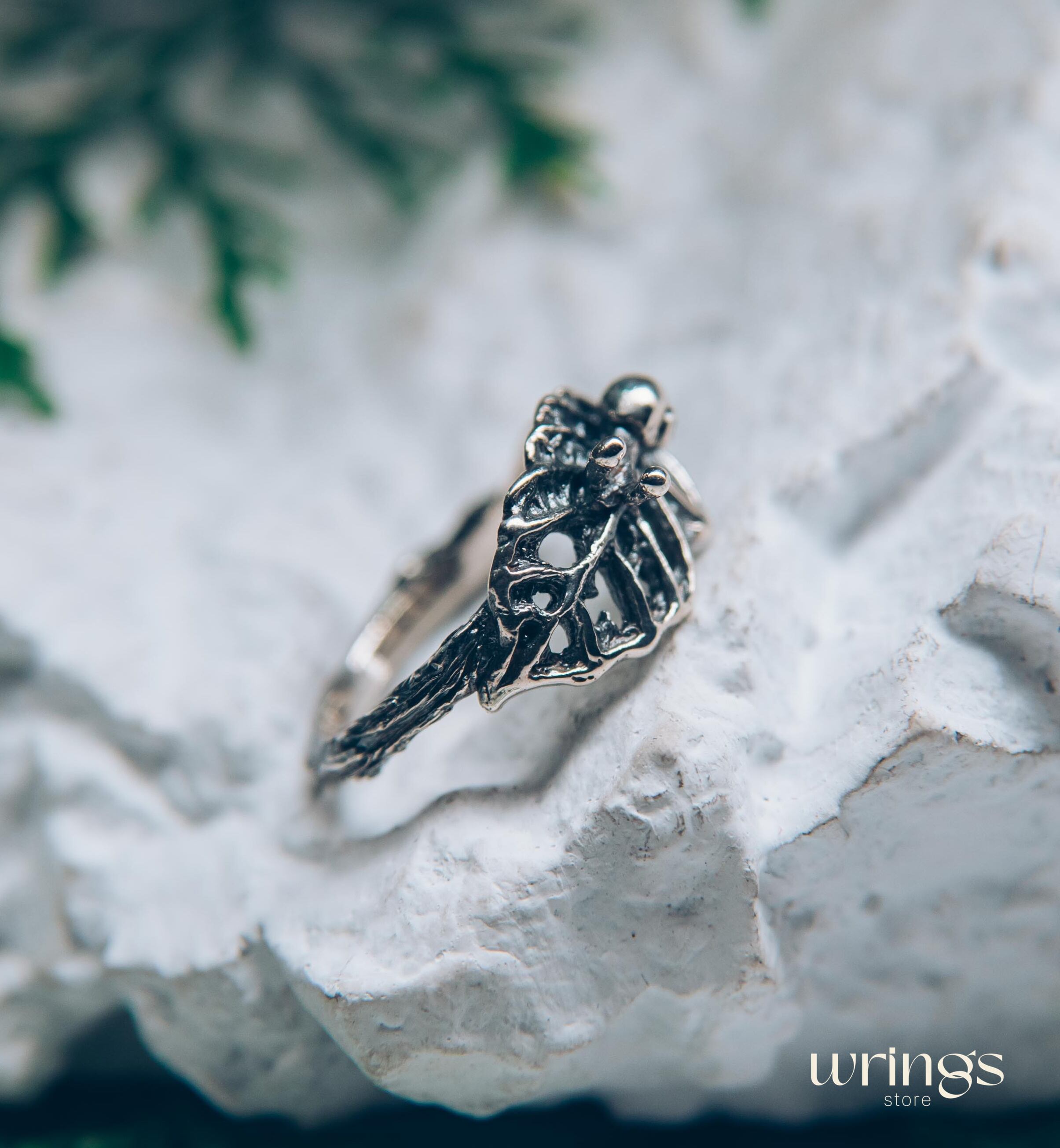 Nature dainty Snail on leaf Engagement Ring in Solid Silver