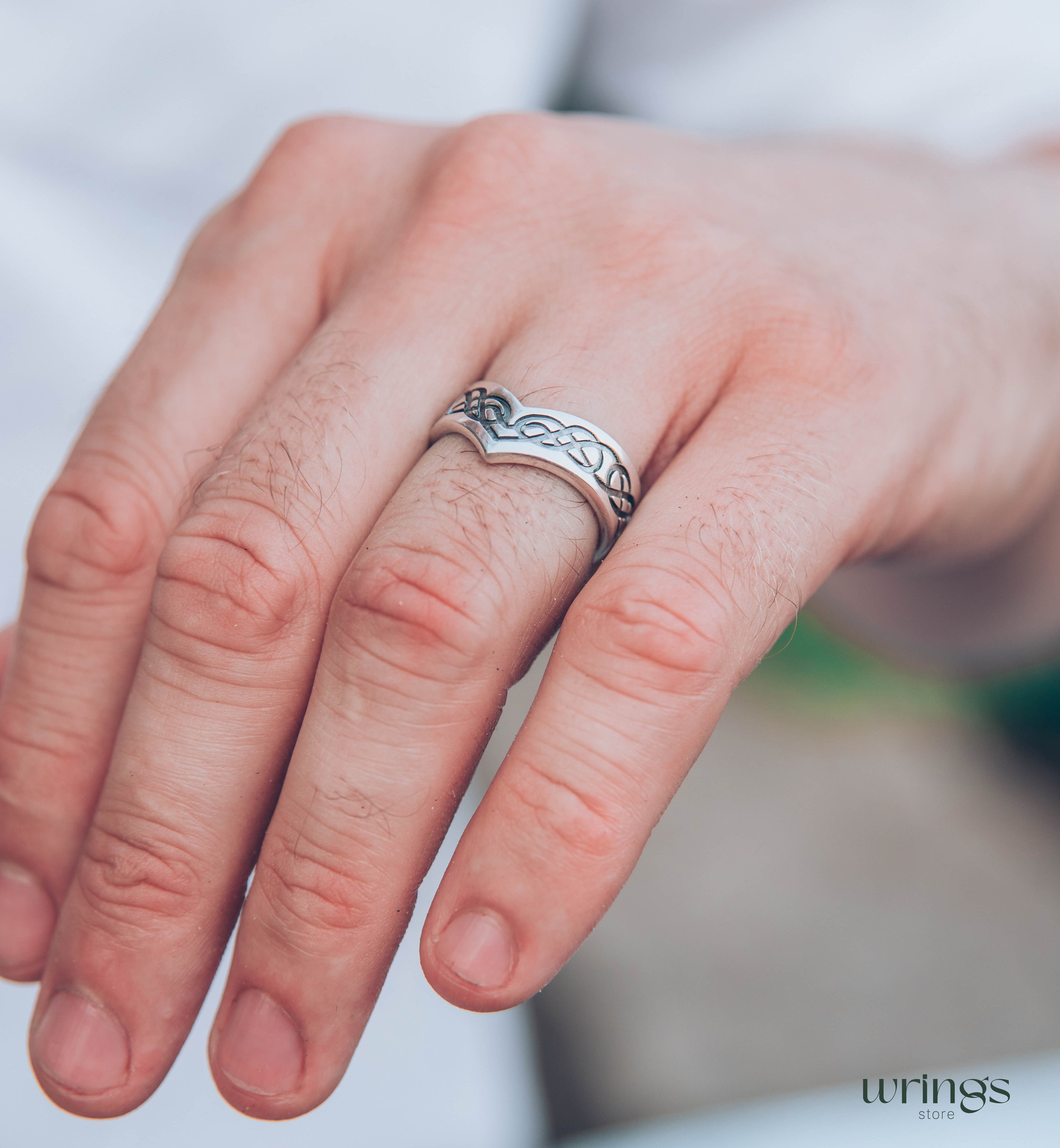 Chevron Irish knot Wedding Ring in durable Sterling Silver