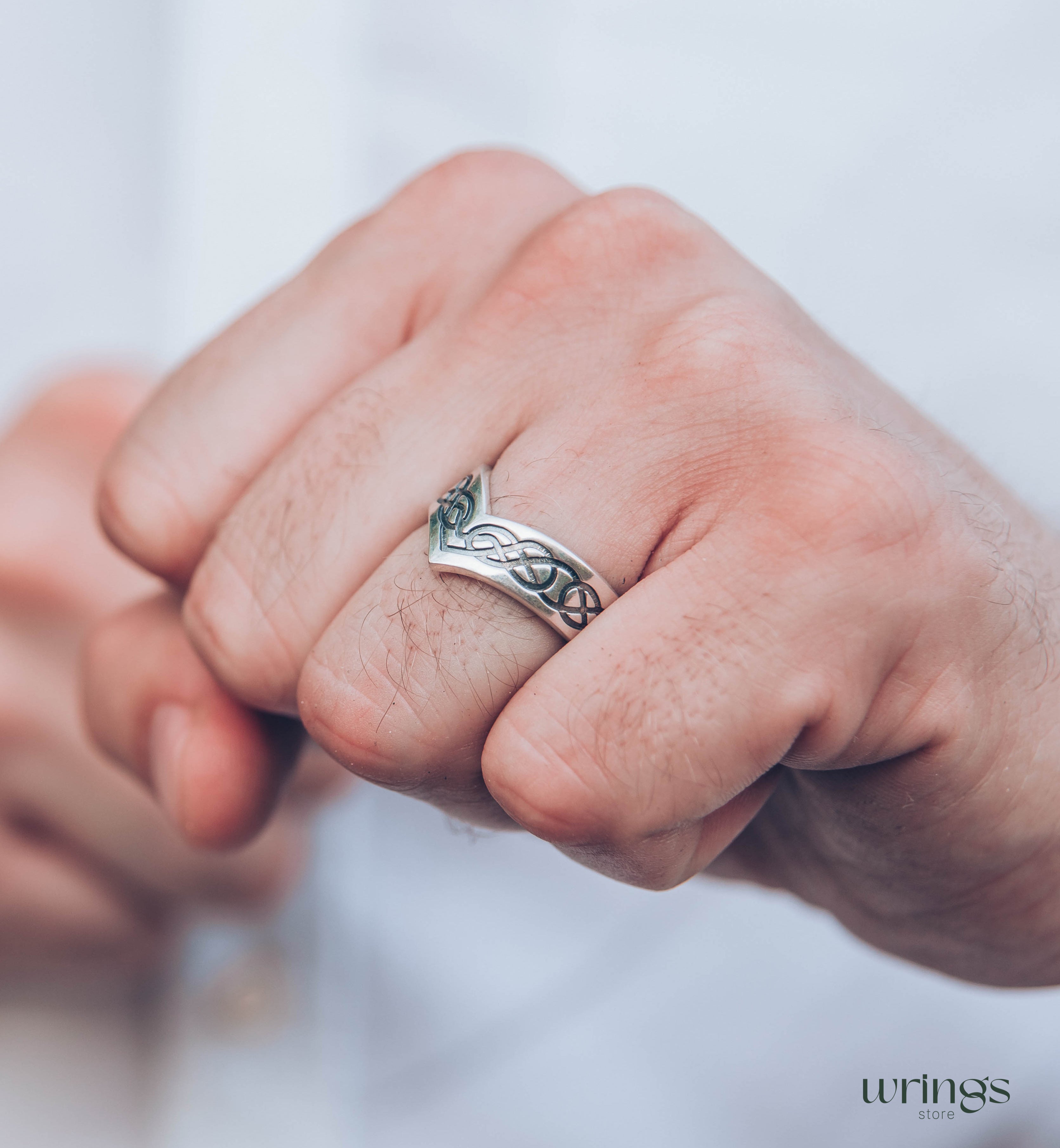 Chevron Irish knot Wedding Ring in durable Sterling Silver