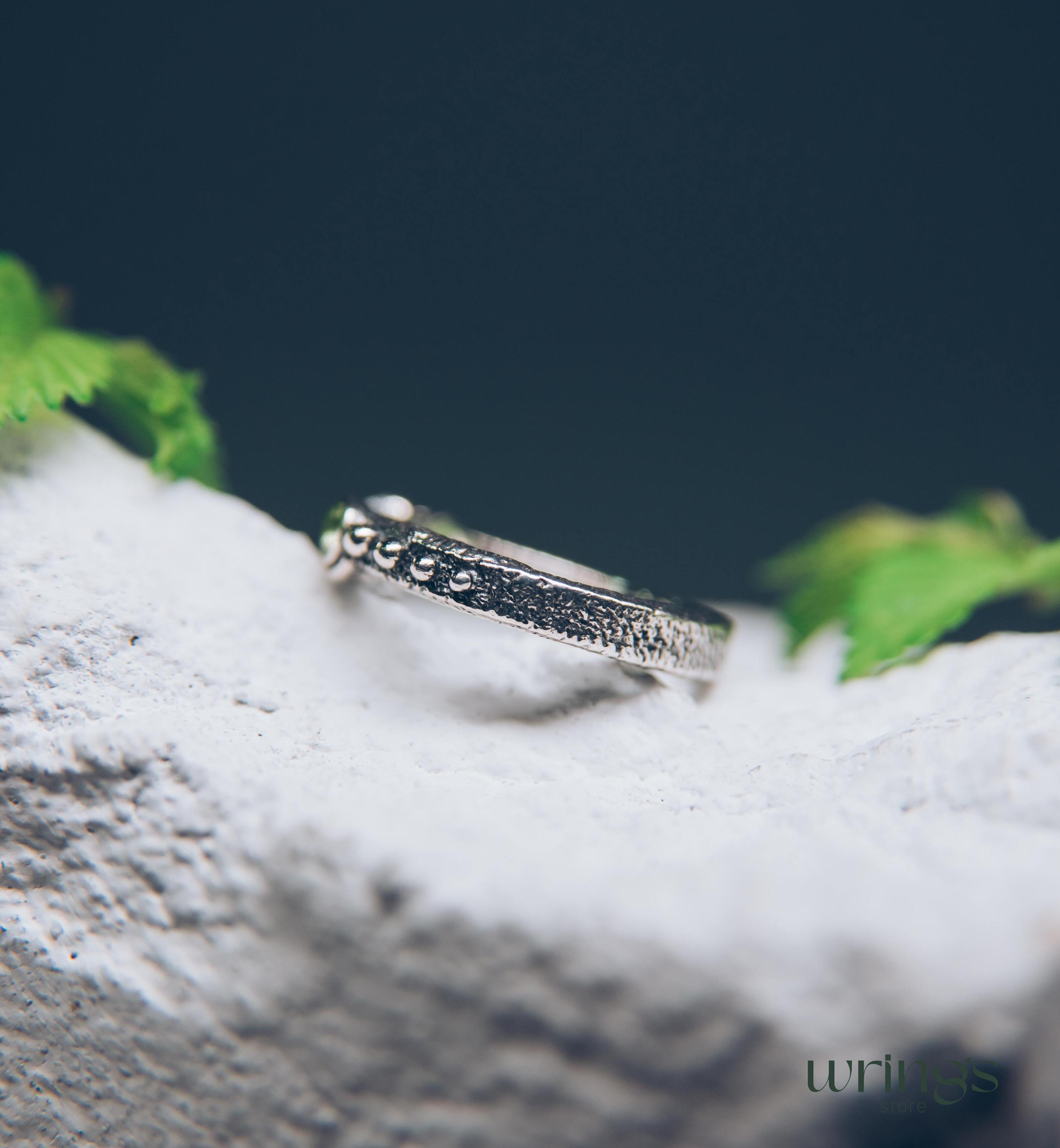 Modern Wild twisted Silver Engagement Ring with Peridot