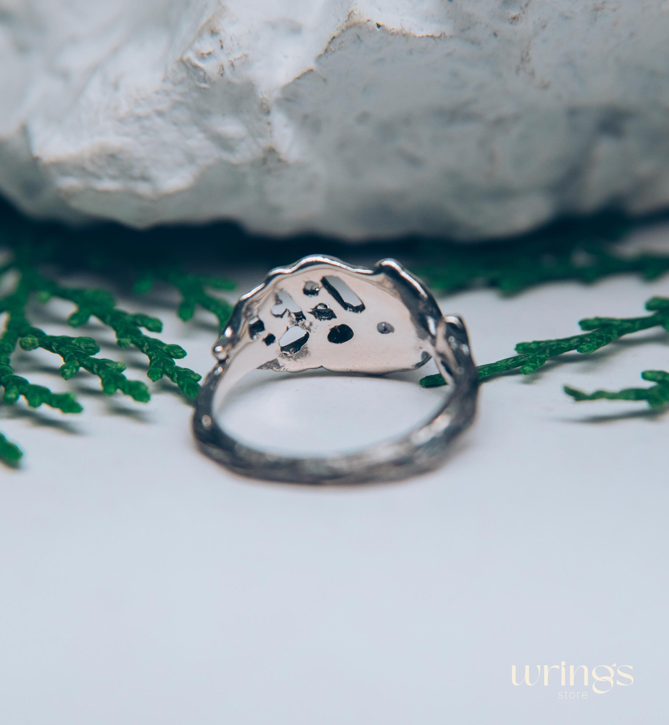 Nature dainty Snail on leaf Engagement Ring in Solid Silver