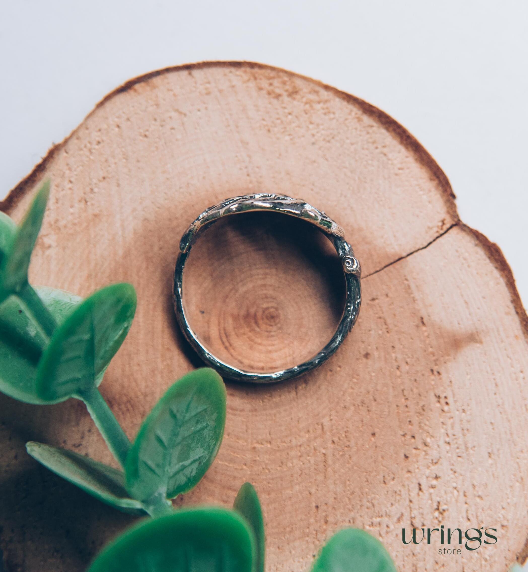 Water in a Wild Leaf Ring in Solid Silver inspired by Nature