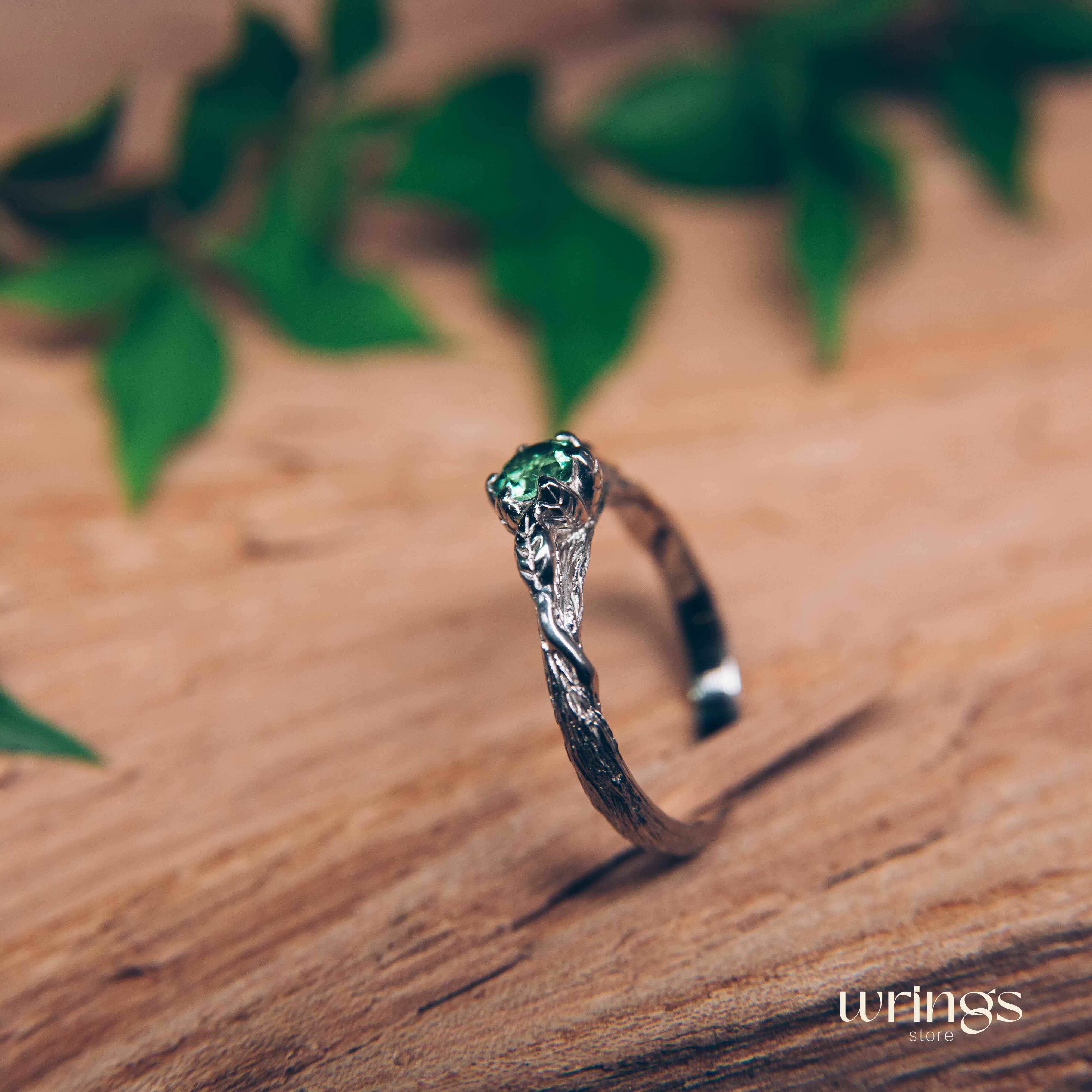 Bright Green Quartz Silver Twig Ring with Side Leaves