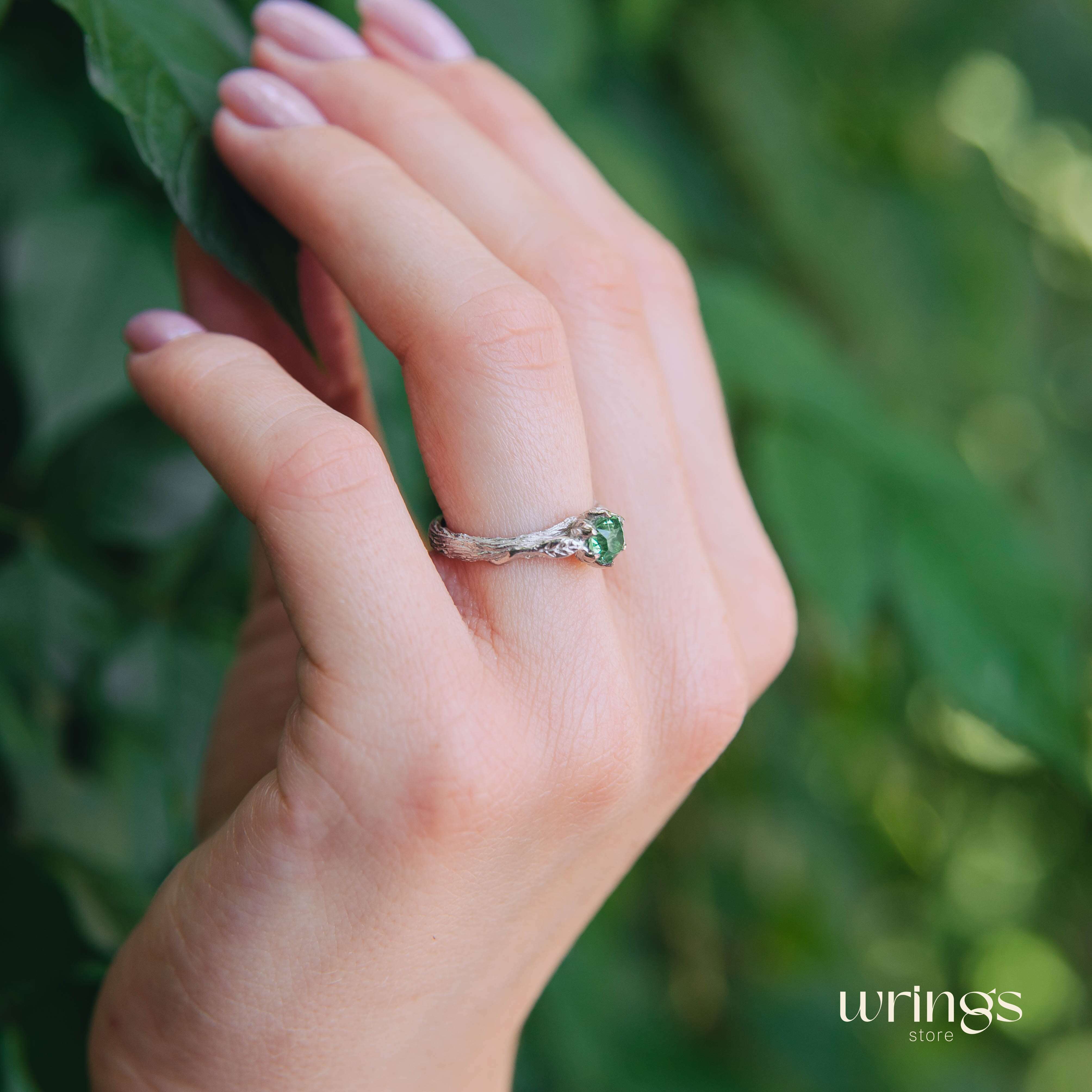 Bright Green Quartz Silver Twig Ring with Side Leaves