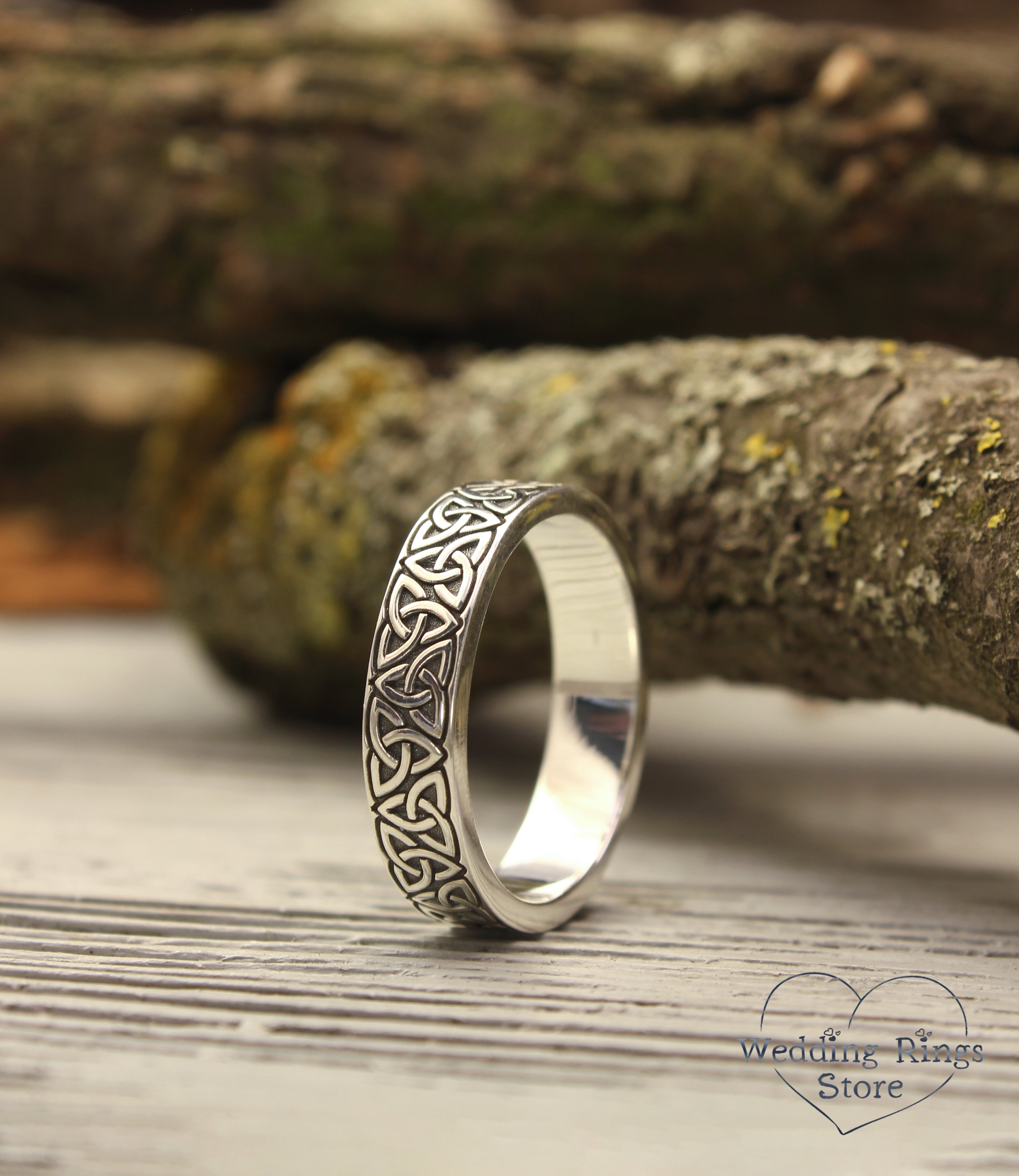 Celtic Triquetra Ring for Men and Women in Sterling Silver