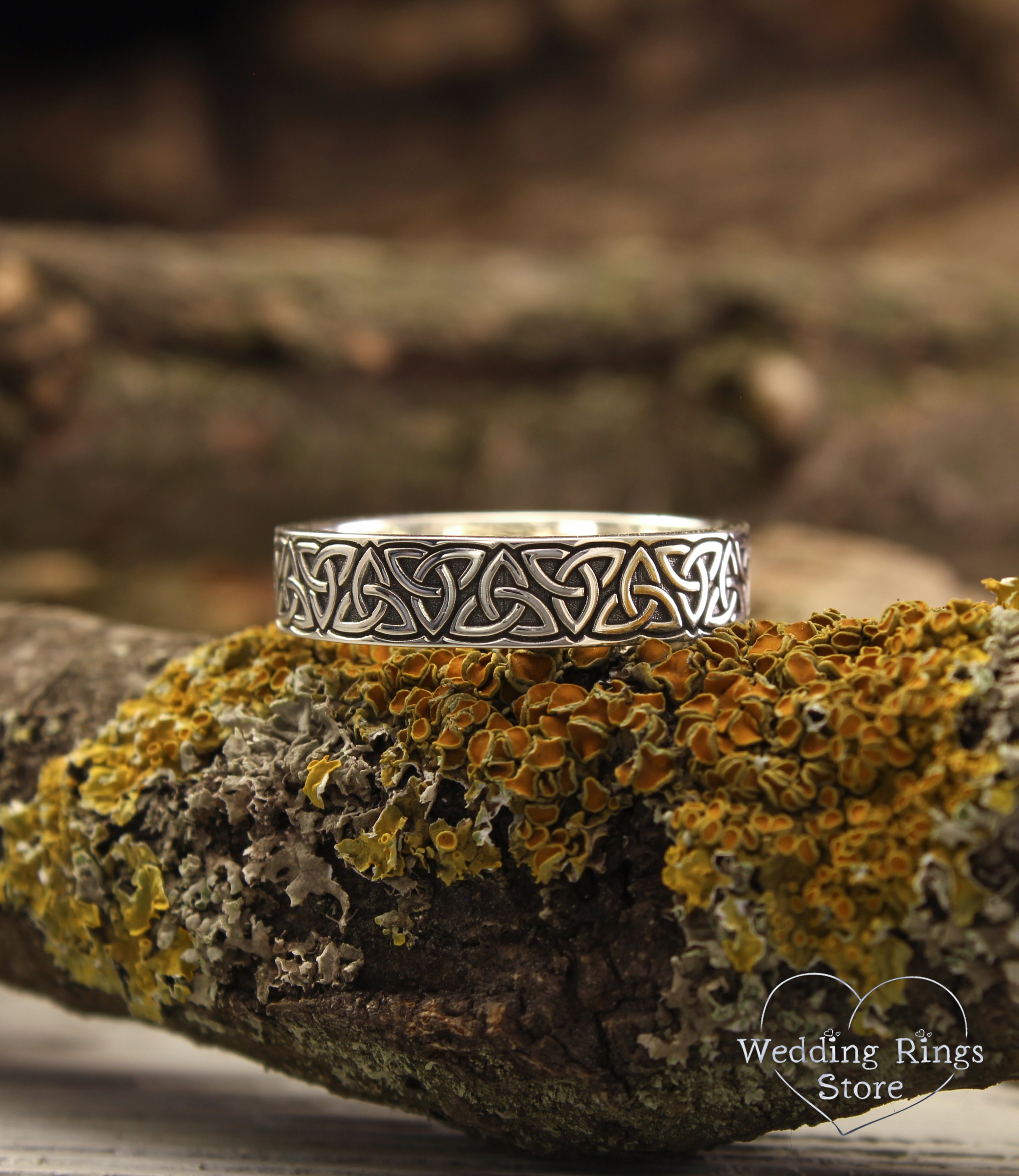 Celtic Triquetra Ring for Men and Women in Sterling Silver