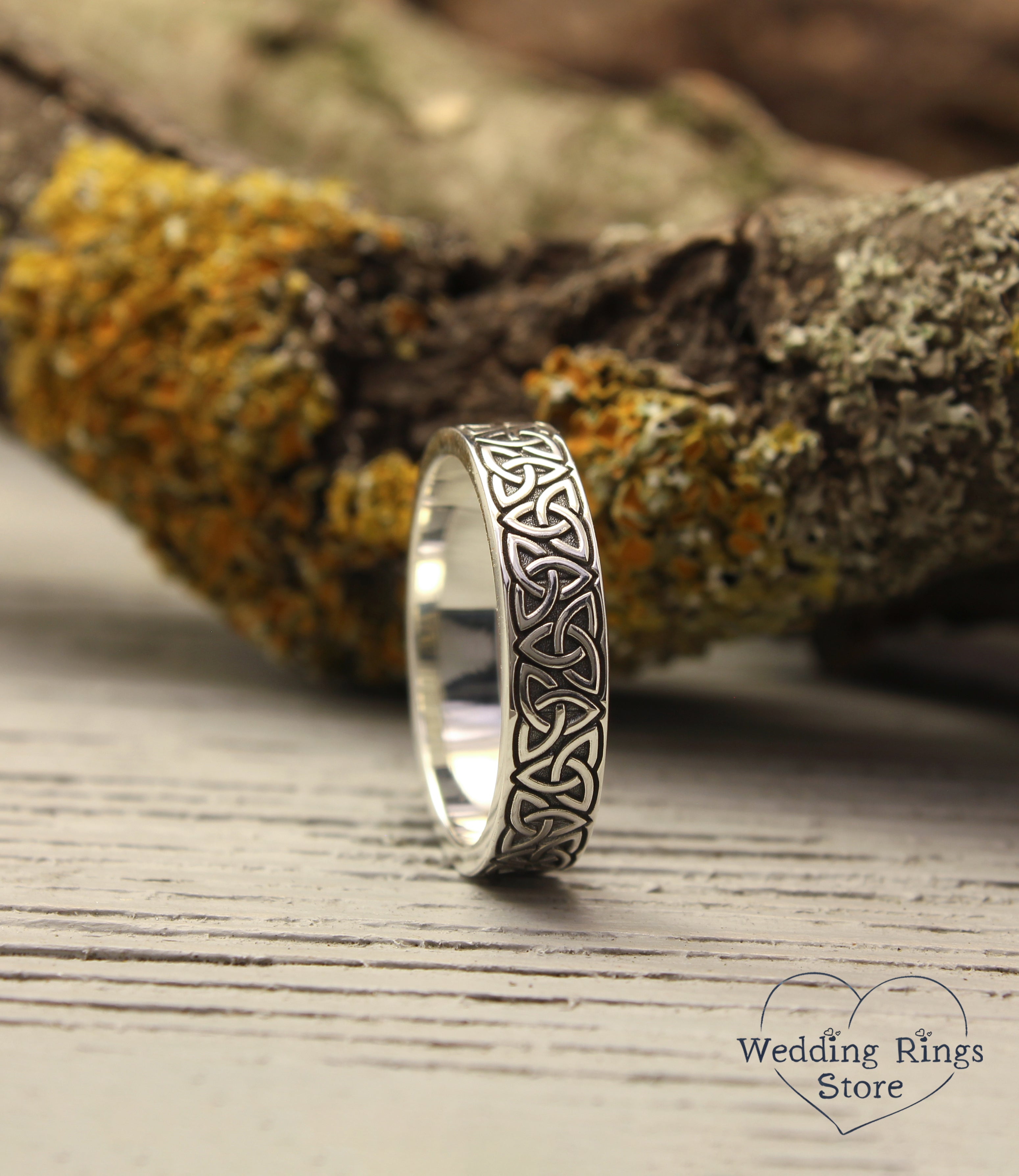 Celtic Triquetra Ring for Men and Women in Sterling Silver