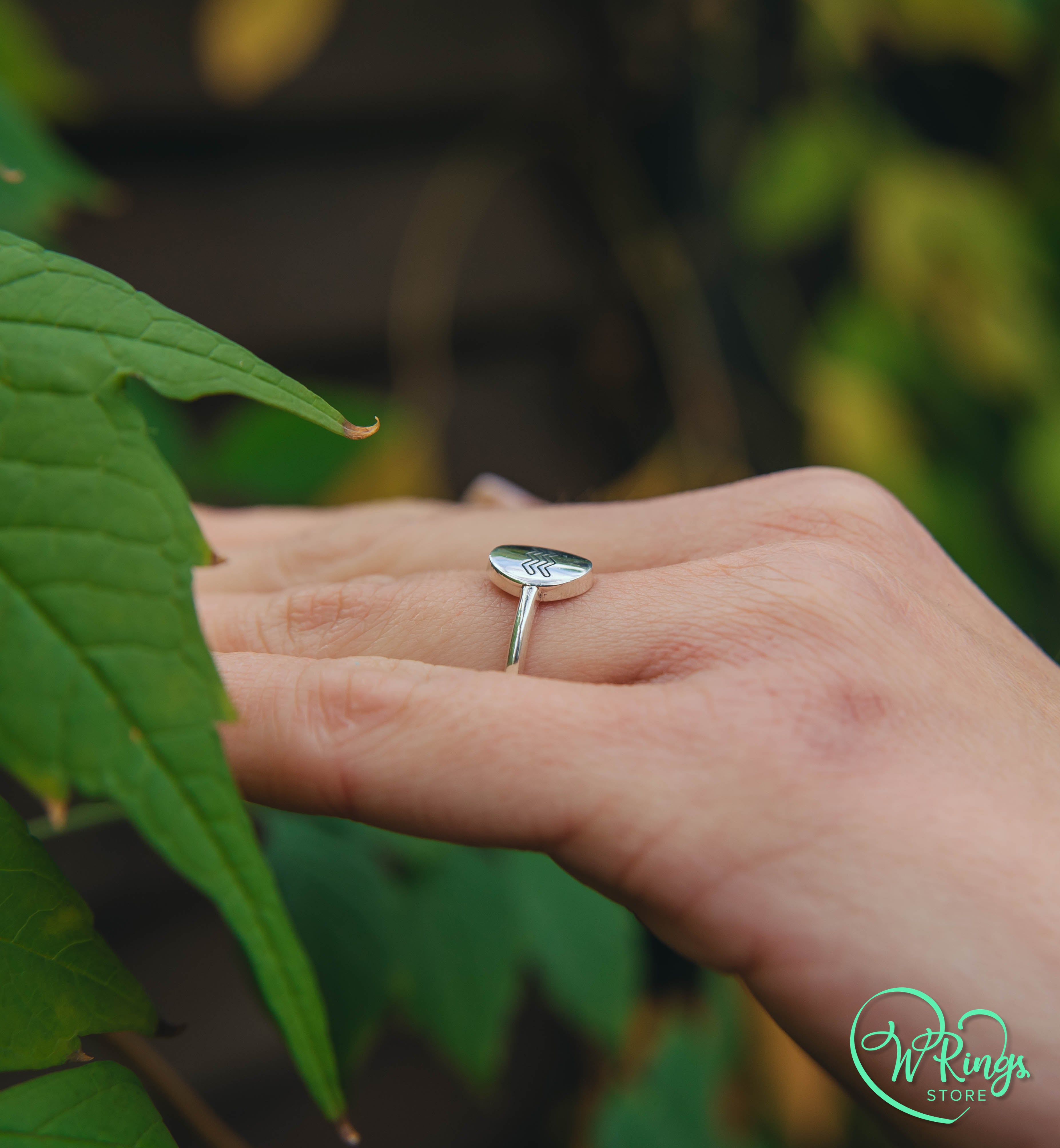 Oval shape Plain & Thin Silver Aquarius Signet Ring