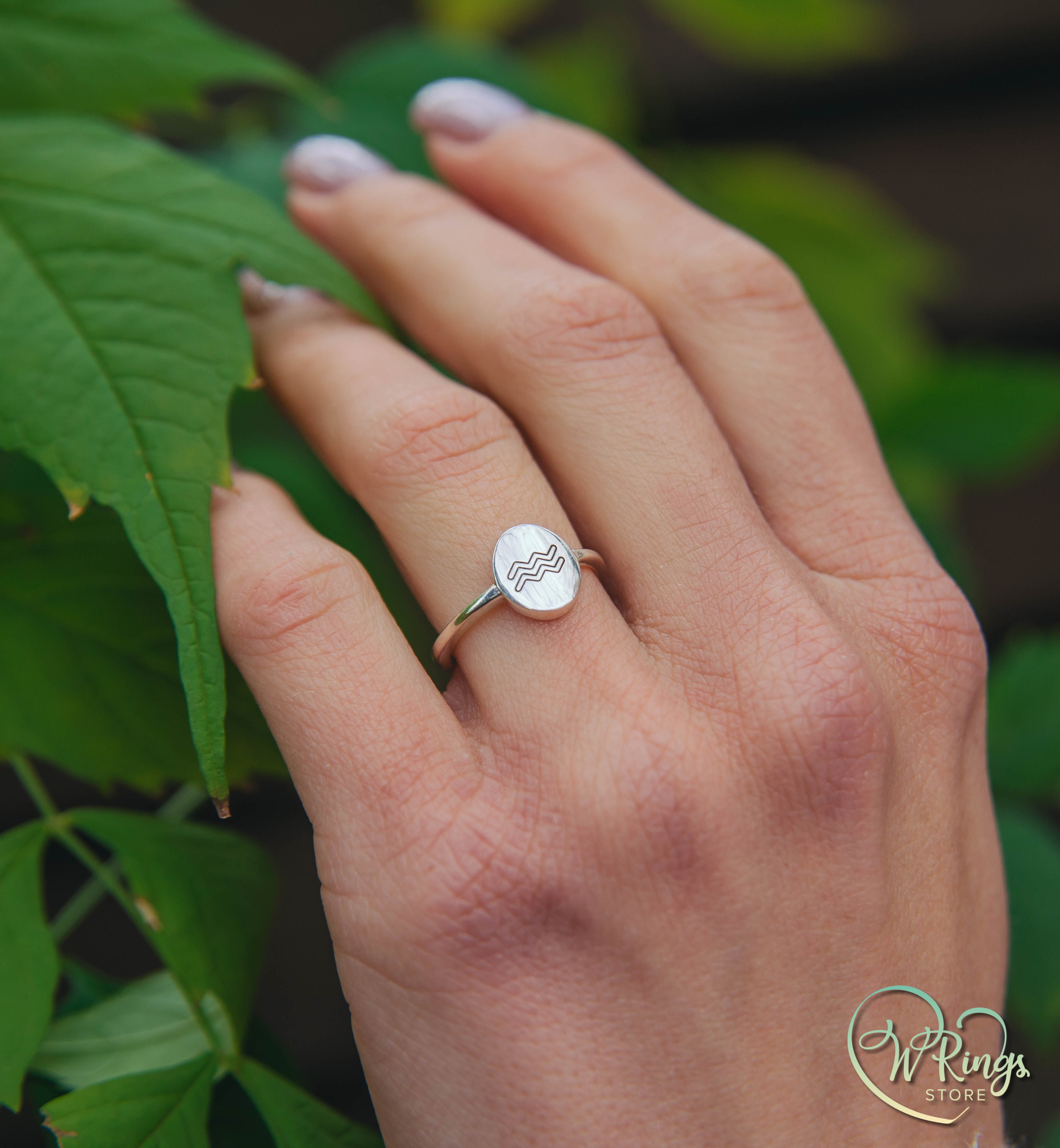 Oval shape Plain & Thin Silver Aquarius Signet Ring