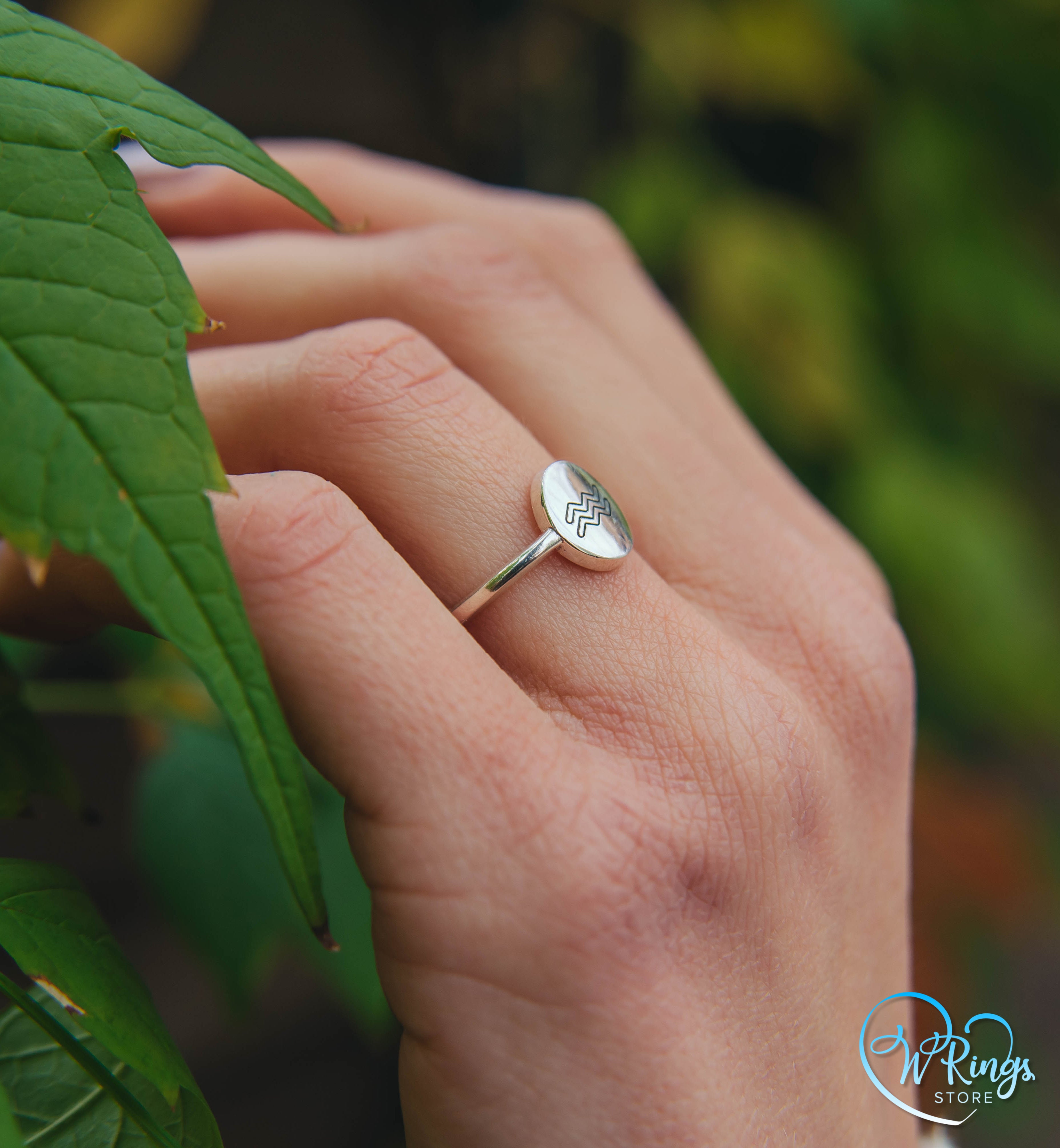 Oval shape Plain & Thin Silver Aquarius Signet Ring