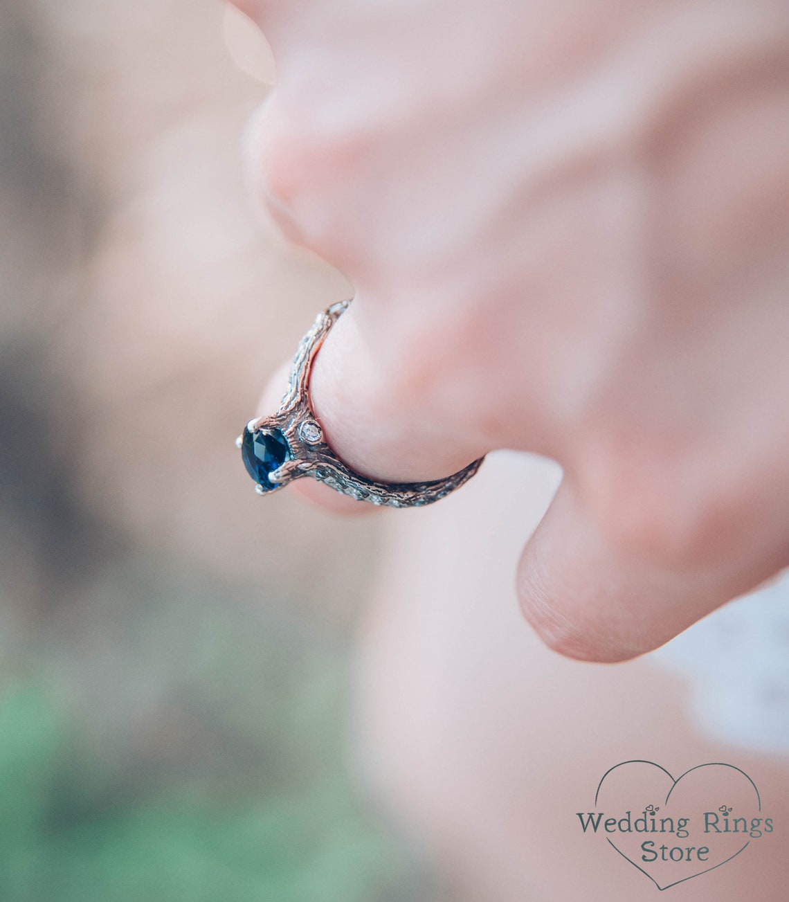 Elegant Sapphire Engagement Ring in Silver imitating Woodbark