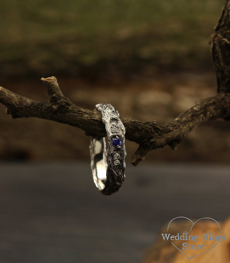 Unusual Tree bark Sapphire Wedding Ring adorned with side CZ Accents