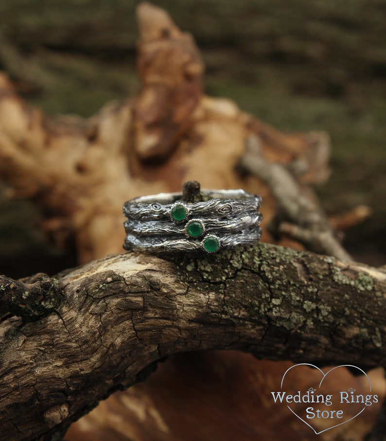 Wide Silver Woodbark Knots and Three Emeralds Wedding Ring