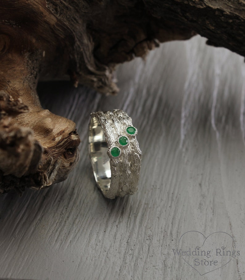 Wide Silver Woodbark Knots and Three Emeralds Wedding Ring