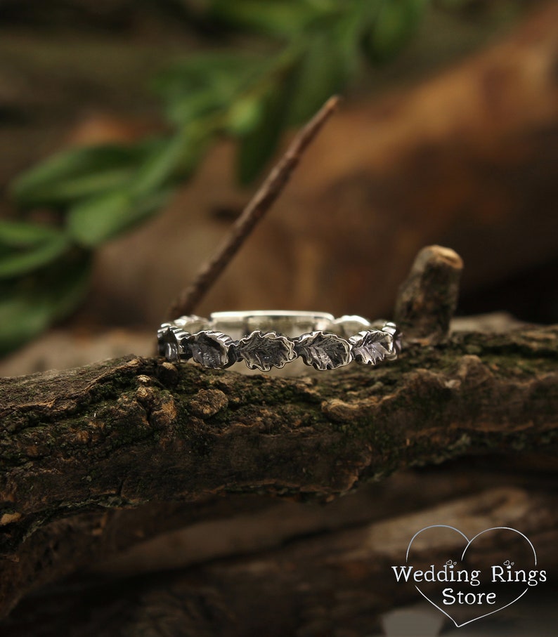 Oak Leaves & Woodbark Silver Wedding Band