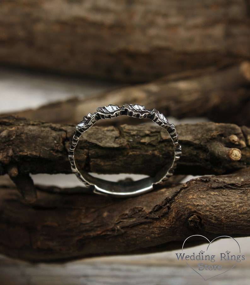 Oak Leaves & Woodbark Silver Wedding Band