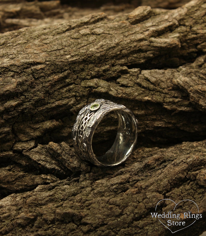 Silver bark with Celtic Weaves & Peridot Wedding Ring