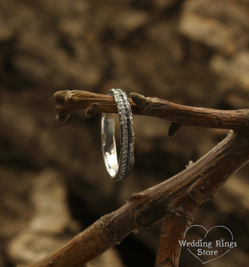 Unique Woodbark texture dainty Nature Wedding Band for Women