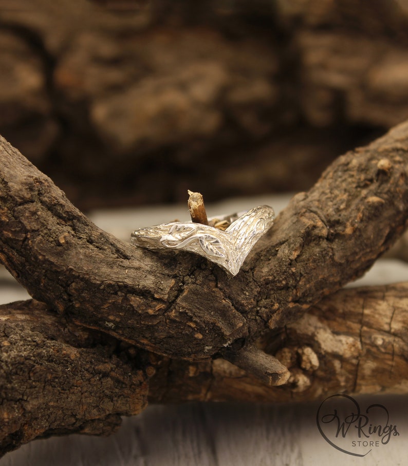 Two Leaves on Forest Tree Chevron Silver Ring