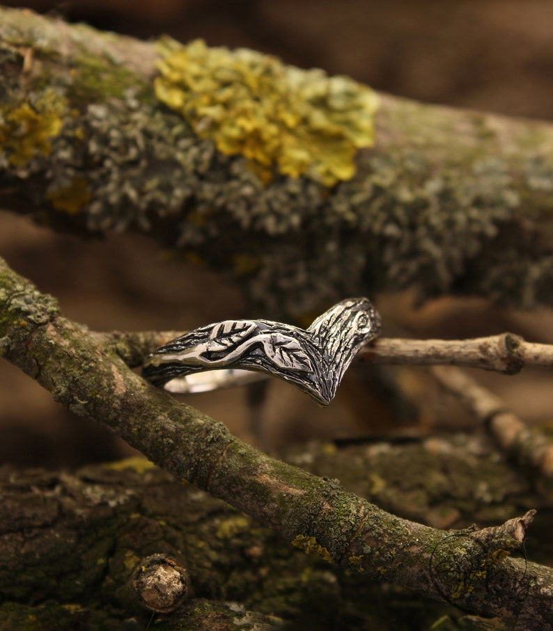 Two Leaves on Forest Tree Chevron Silver Ring