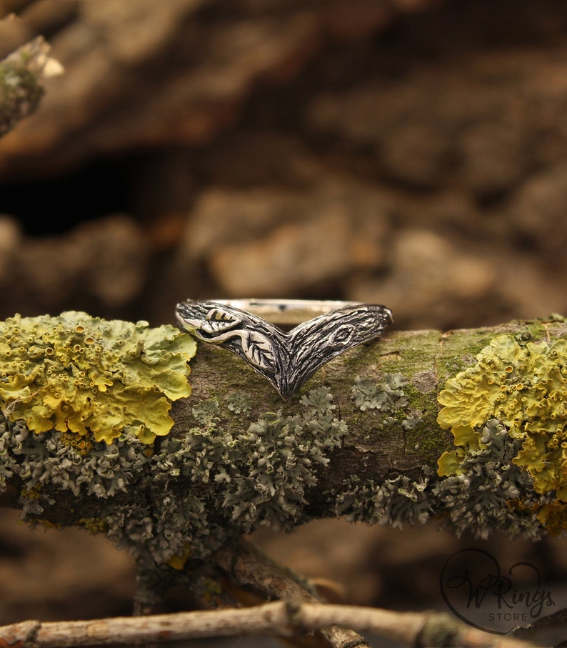 Two Leaves on Forest Tree Chevron Silver Ring