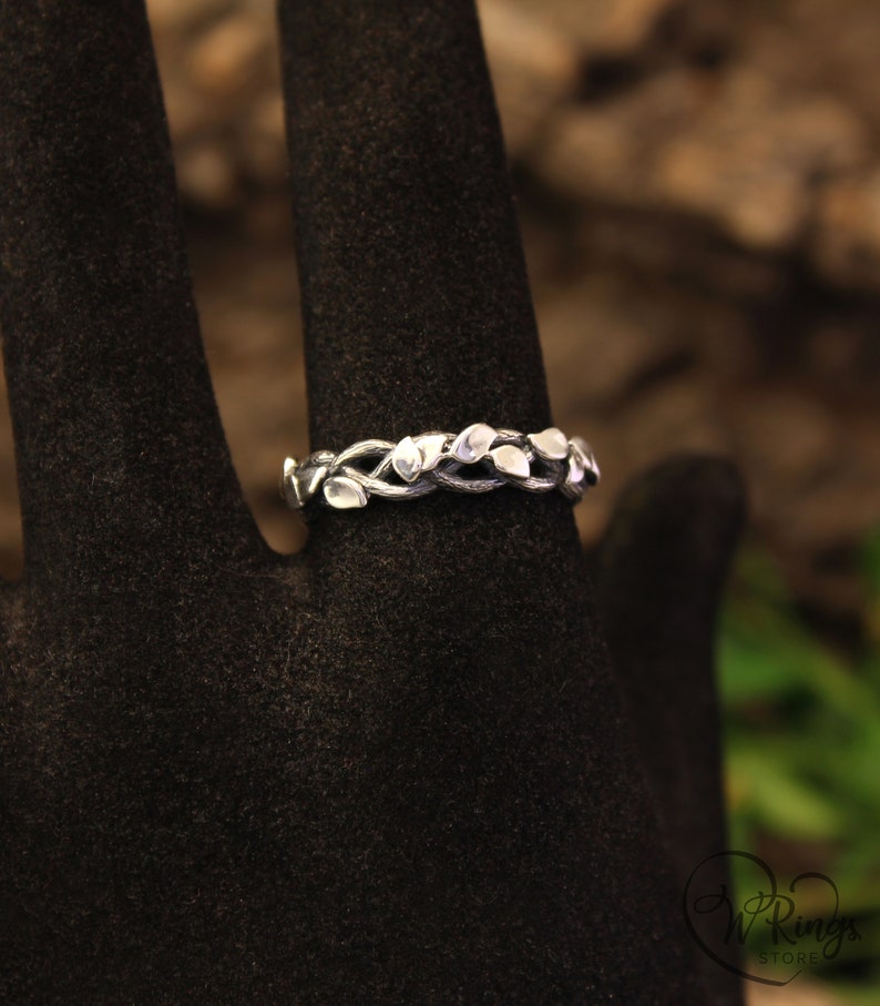 Twisted Twig with Leaves Sterling Silver Wedding Band