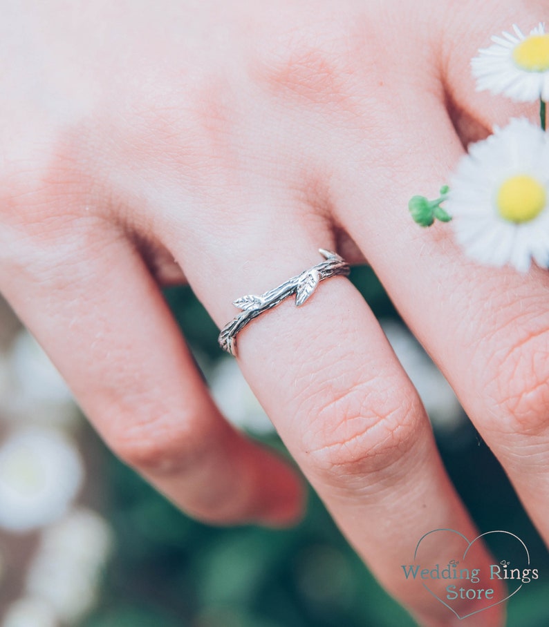 Sticking Leaves Minimalist Branch Silver Ring