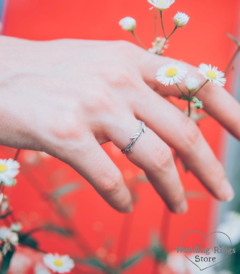 Sticking Leaves Minimalist Branch Silver Ring