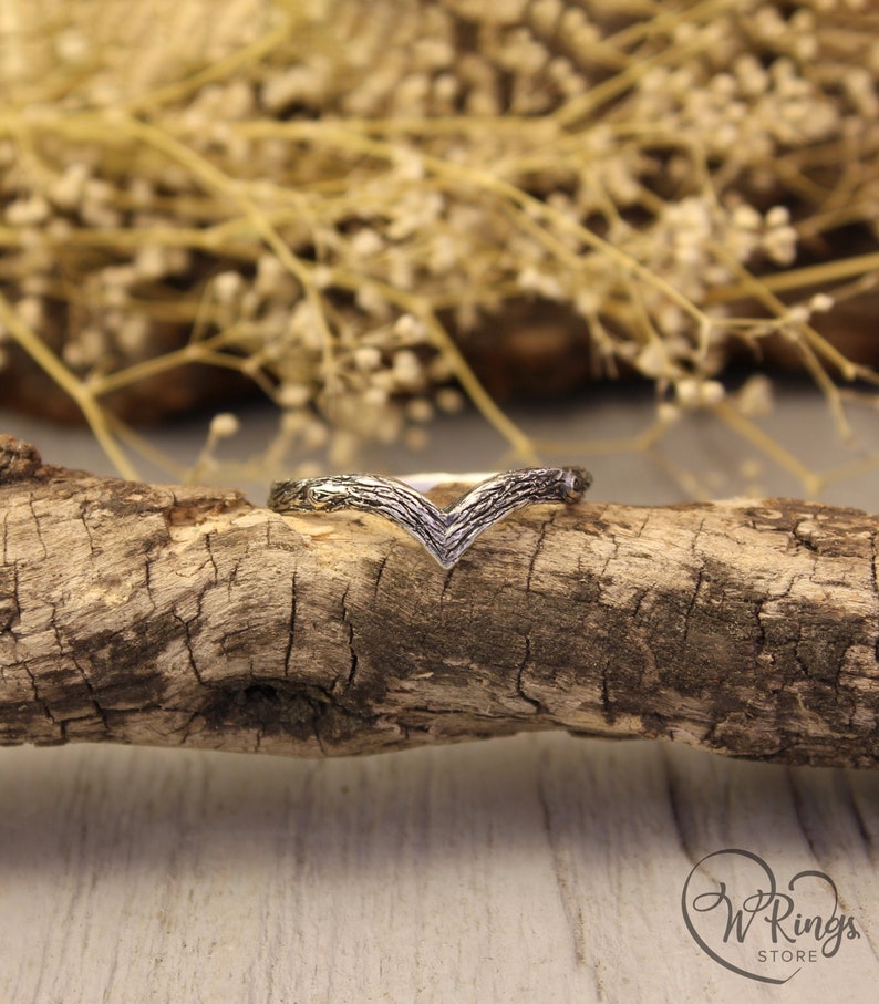 Tree bark Silver Simple Chevron Wedding Band