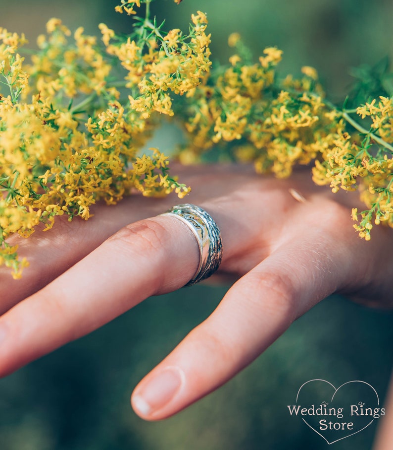 Family Tree Silver Wedding Ring band with Emerald