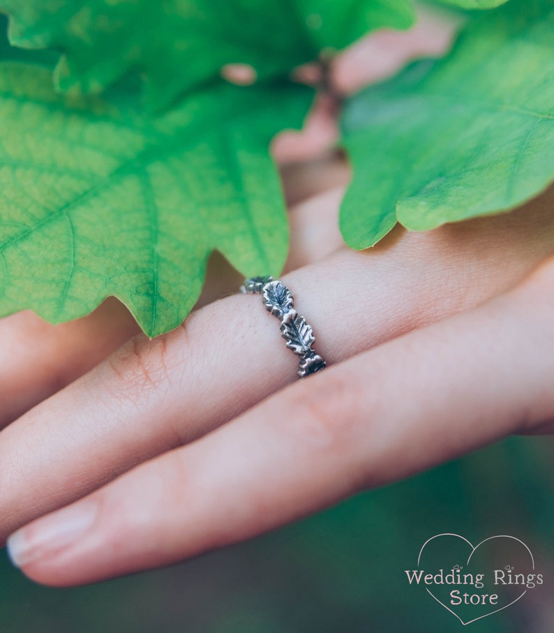 Oak Leaves & Woodbark Silver Wedding Band