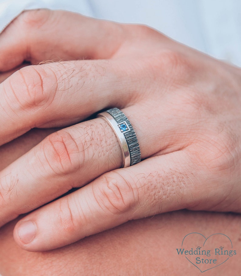 Silver two-level Sapphire Ring with Classic Strip and Tree bark