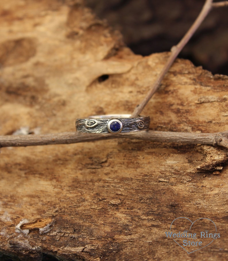 Unique Tree bark Silver Ring with exquisite Blue Sapphire