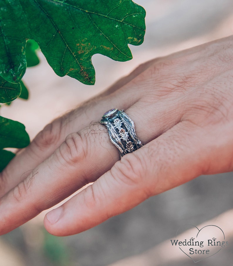 Oak Leaves in Wide Silver Ring with Amethyst