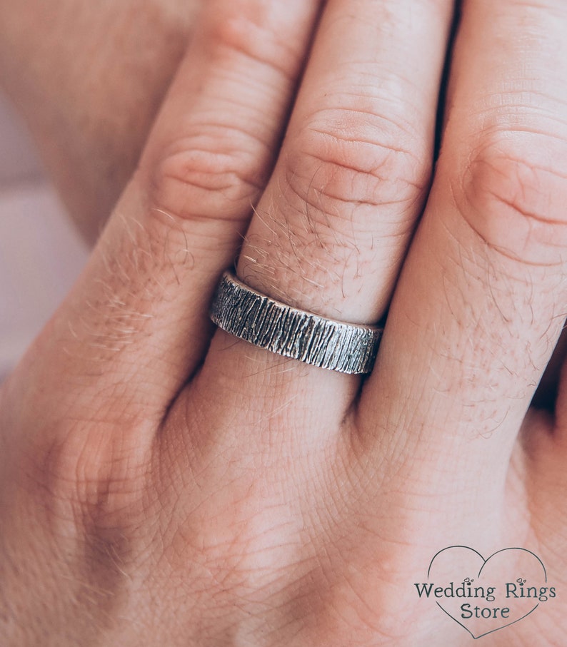 Nature Woodgrain textured Silver Rustic style Wedding Band