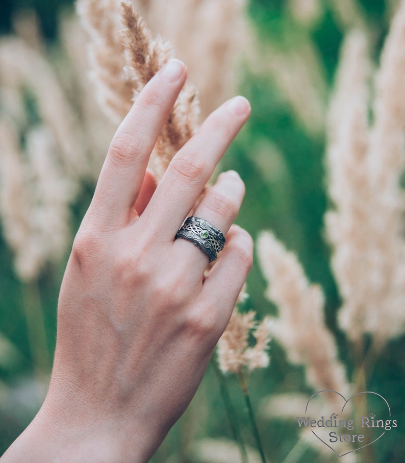 Silver bark with Celtic Weaves & Peridot Wedding Ring