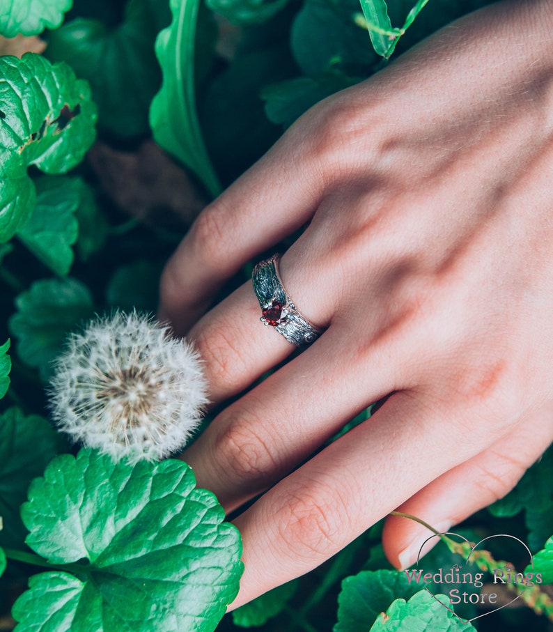 Rustic Wild Nature Silver Tree bark Garnet Ring