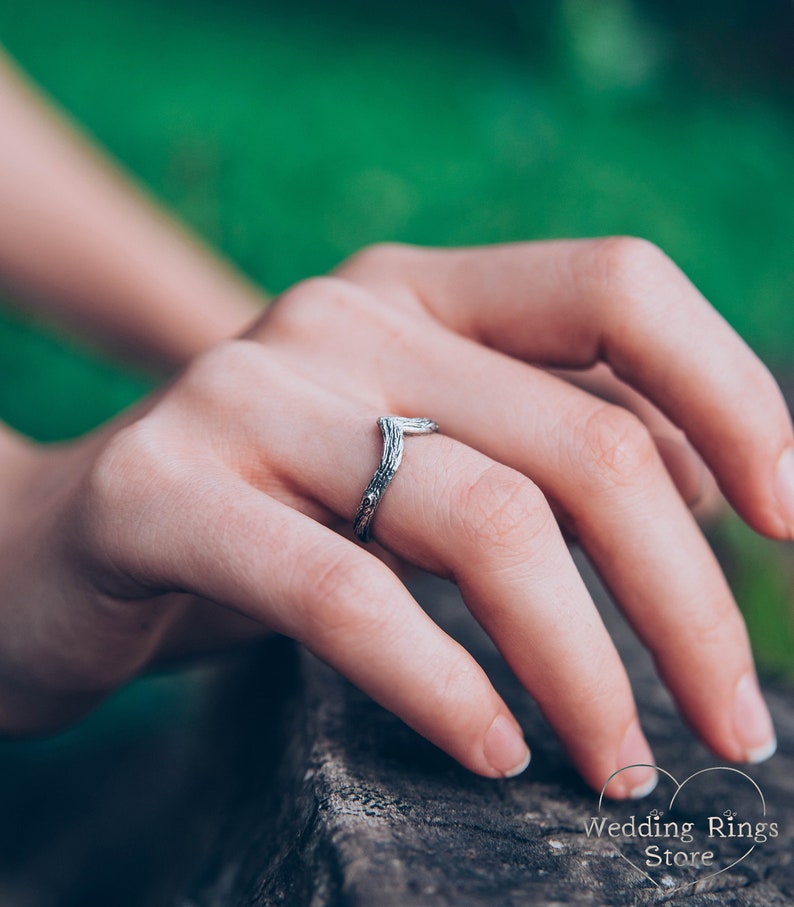 Tree bark Silver Simple Chevron Wedding Band