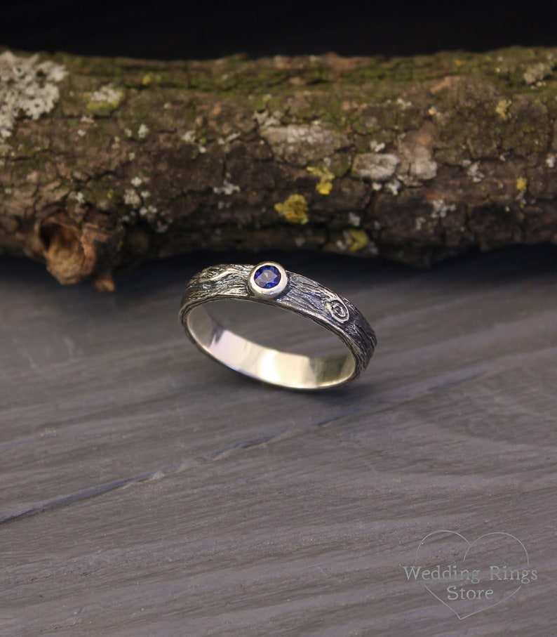 Unique Tree bark Silver Ring with exquisite Blue Sapphire