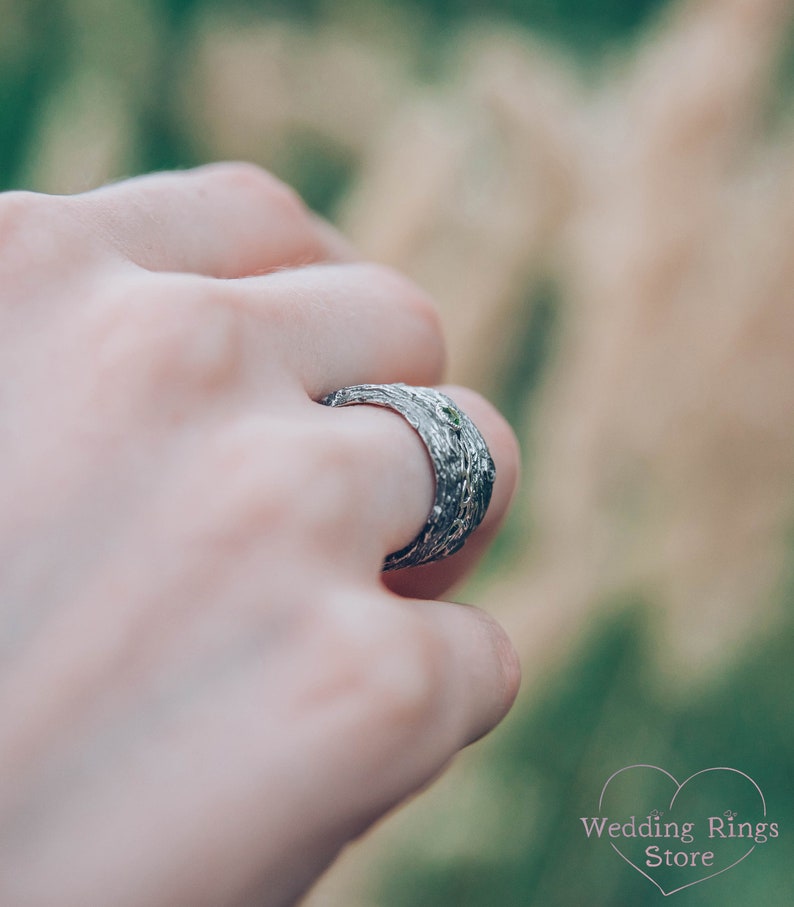 Silver bark with Celtic Weaves & Peridot Wedding Ring