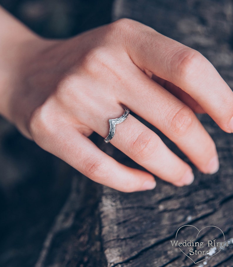 Tree bark Silver Simple Chevron Wedding Band