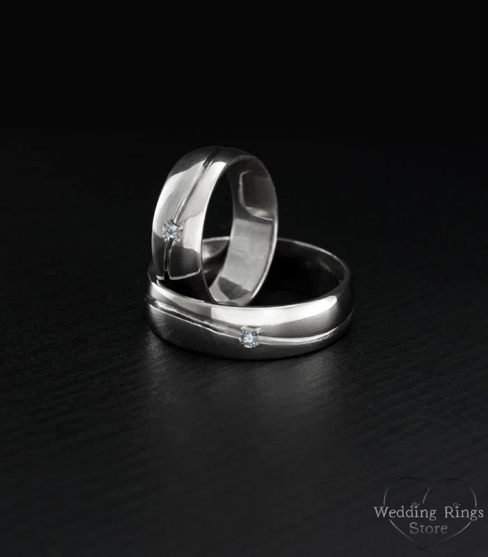 Stone and Wave Wedding Rings Set His & Hers in Silver