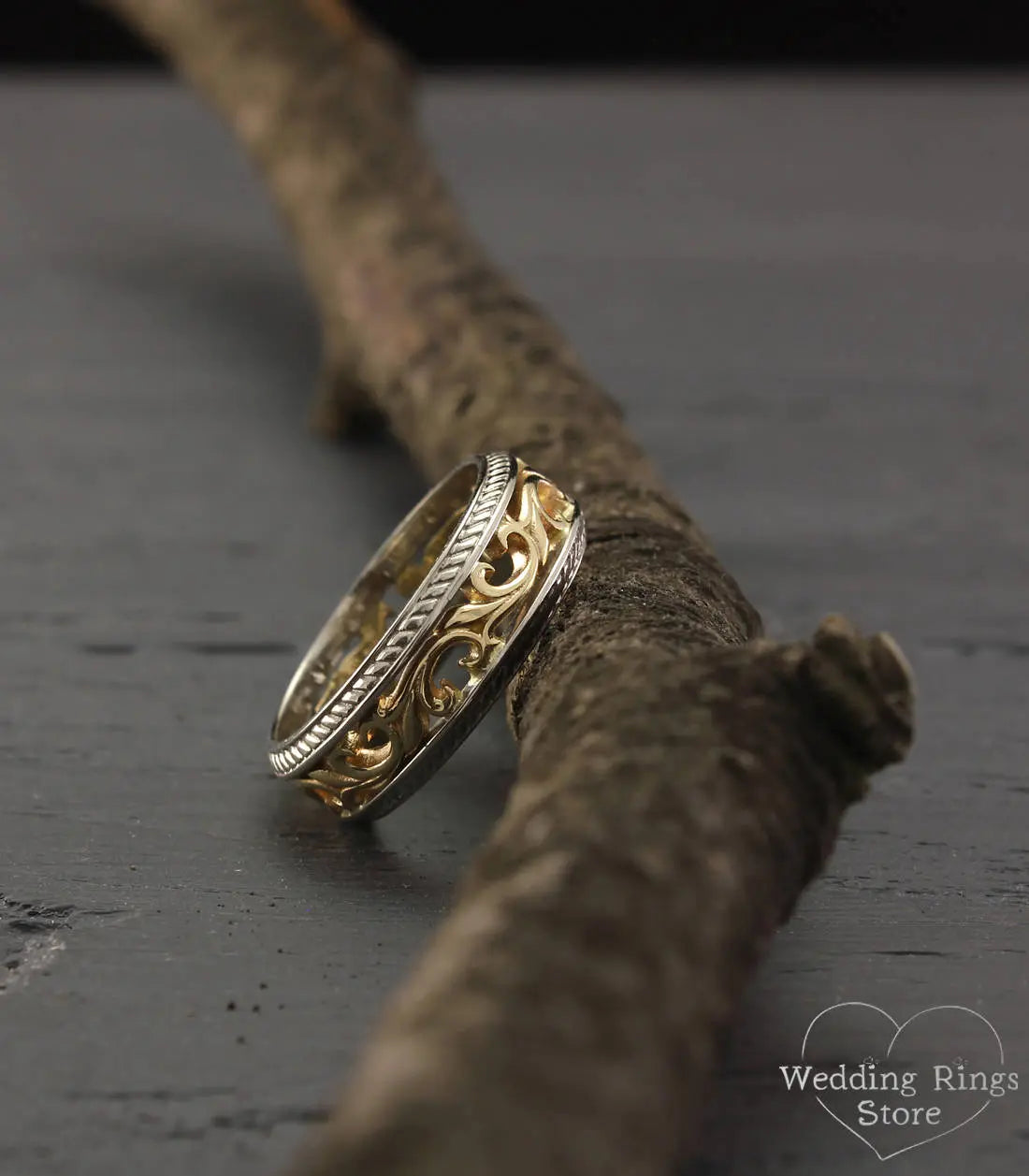 Special Vintage style Vine Wedding Band in Mixed metals