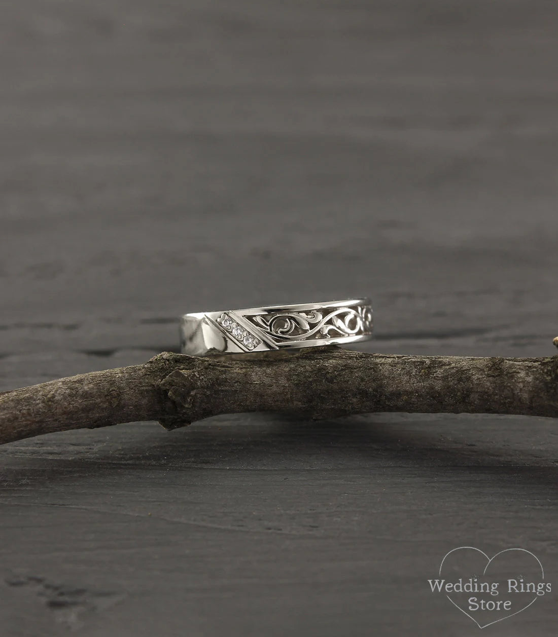 Vine small Wedding Band with Diamonds — Vintage style Silver Ring