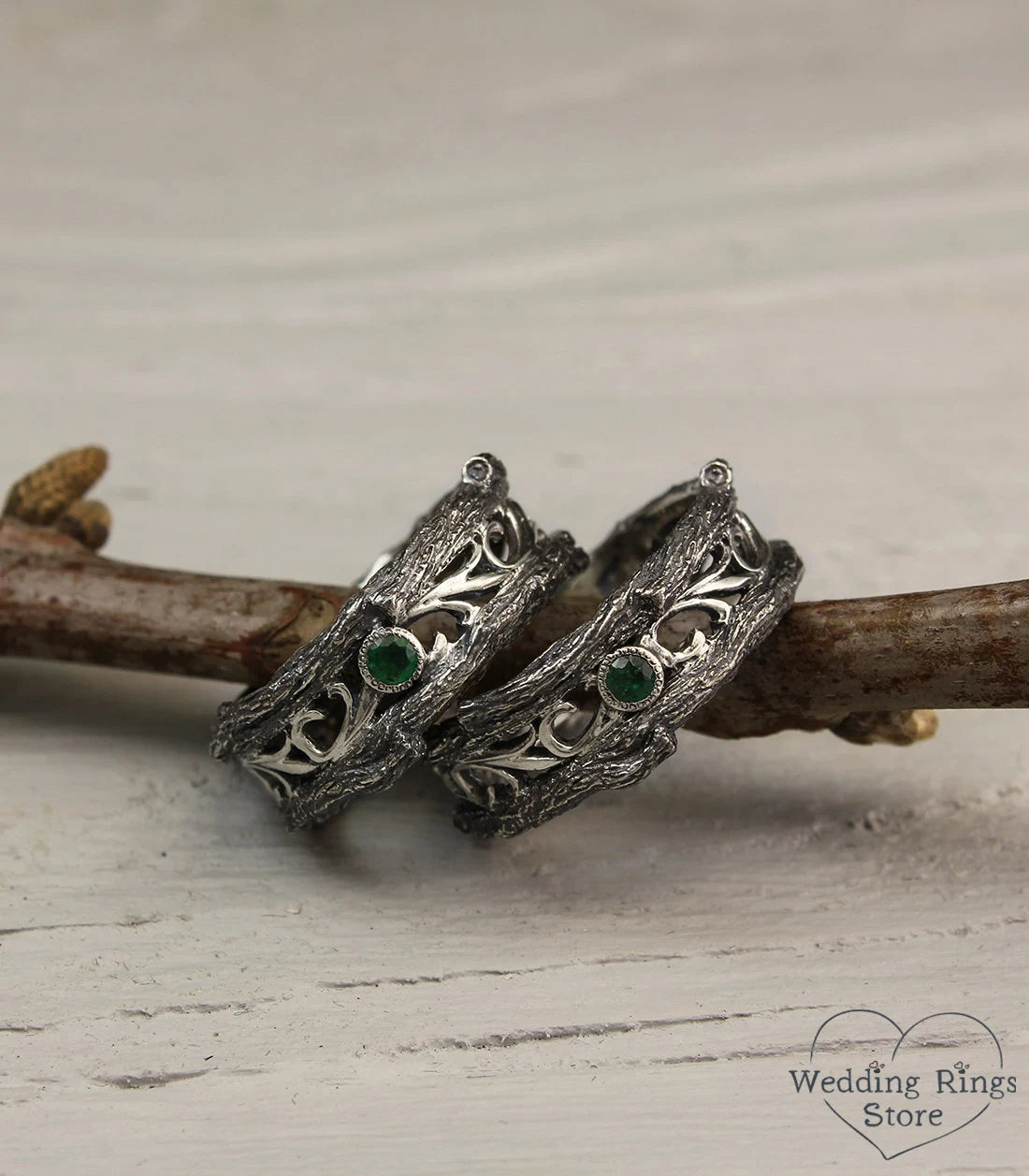 Forest & Vintage Style Silver Wedding Bands Set with Emeralds