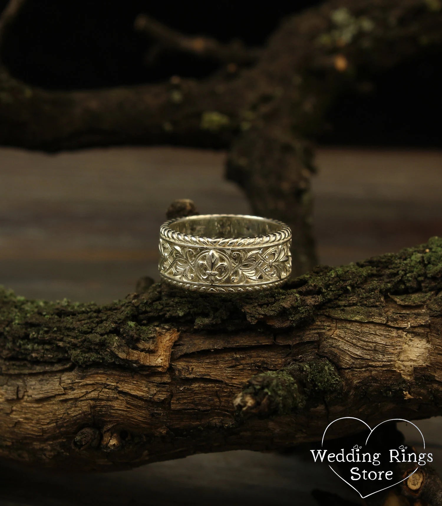 Fleur de Lis Vintage style Filigree Silver Wedding Band