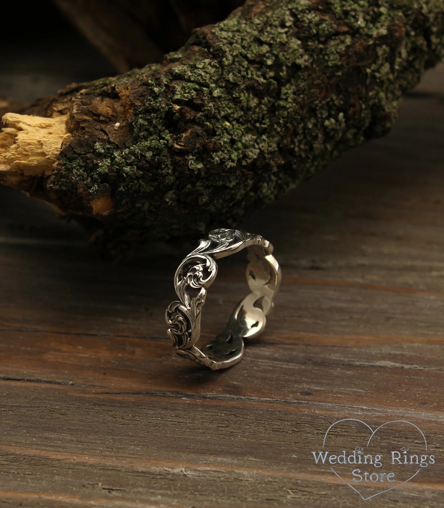 Women's Silver Vine Wedding Ring in Vintage Style